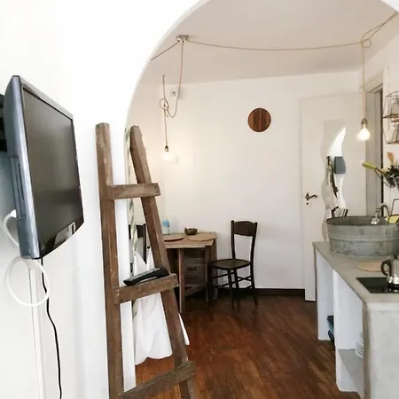 La Casetta Re-used Apartment Bogliasco